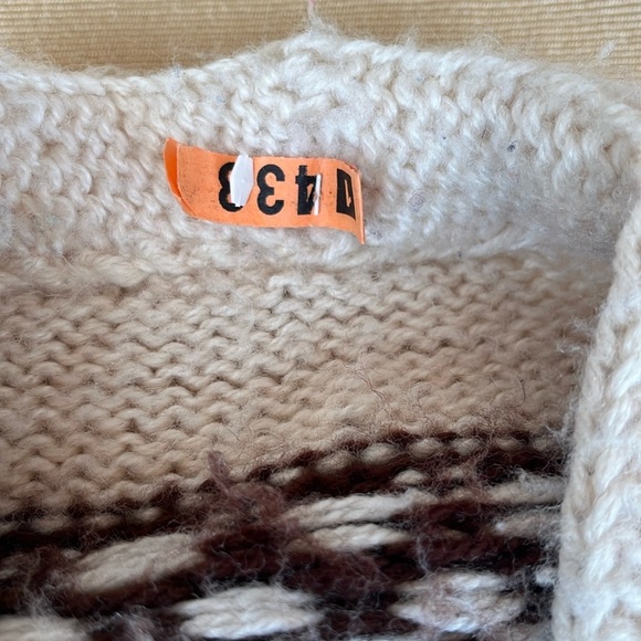 Vintage Cardigan Sweater Moose Stripes Checkerboard Mustard Handmade Cowichan - Picture 15 of 15